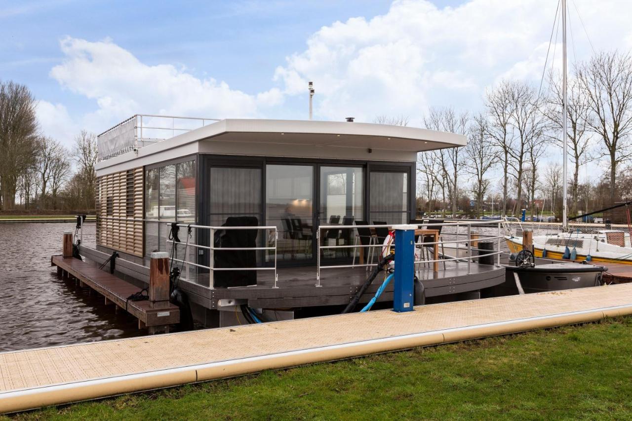 Welcome In - Houseboat 'Elysium' Met Eigen Aanlegsteiger Sneek - Offingawier Ngoại thất bức ảnh