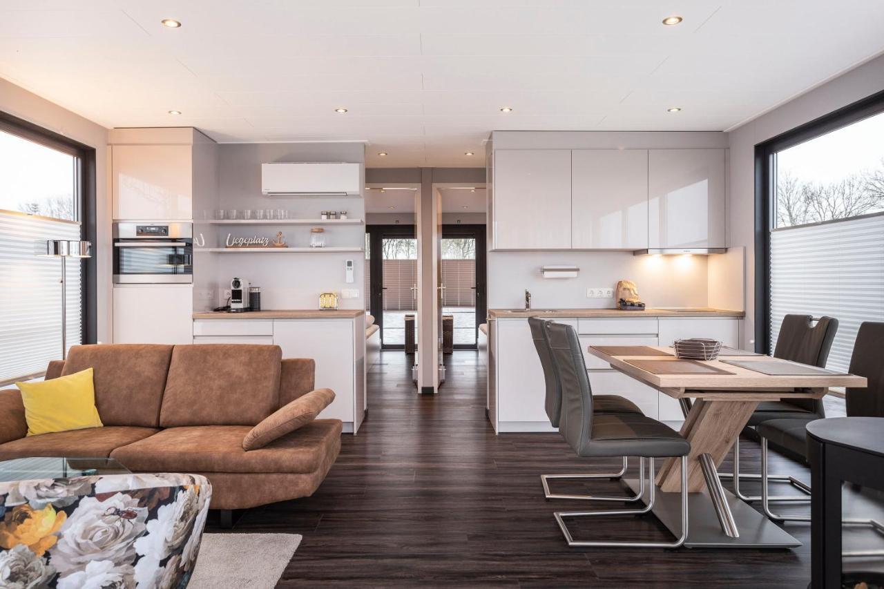 Welcome In - Houseboat 'Elysium' Met Eigen Aanlegsteiger Sneek - Offingawier Ngoại thất bức ảnh