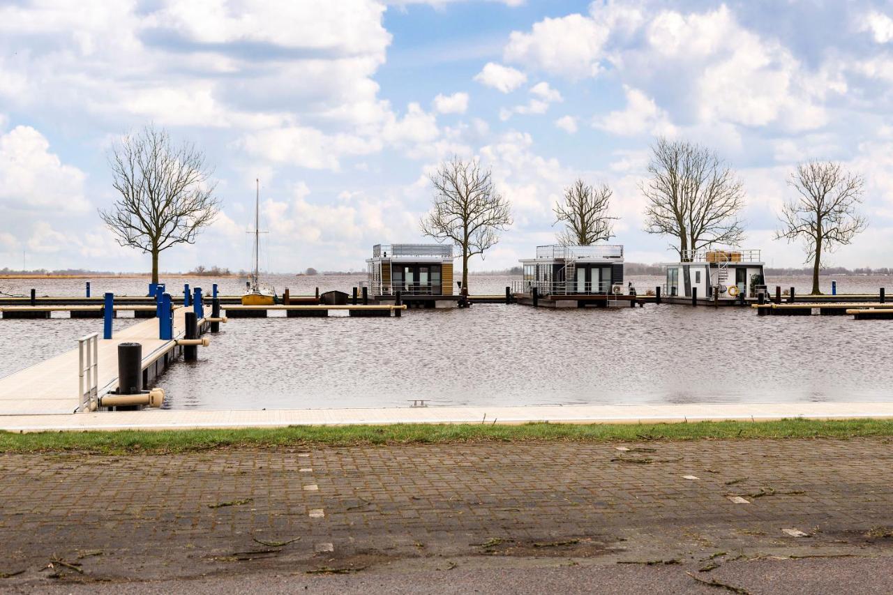 Welcome In - Houseboat 'Elysium' Met Eigen Aanlegsteiger Sneek - Offingawier Ngoại thất bức ảnh